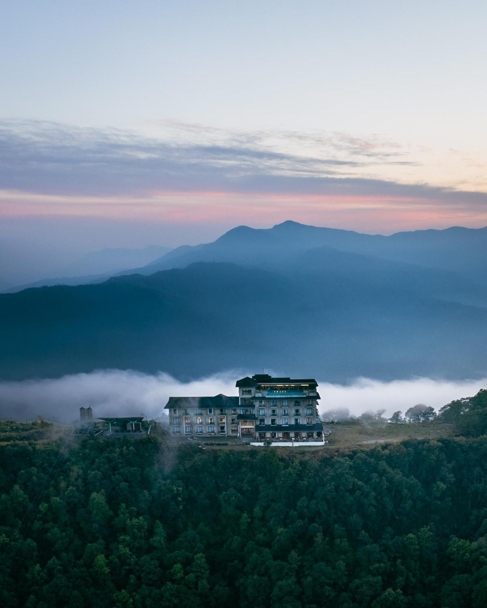 Sarangkot Mountain Lodge Pokhara Zewnętrze zdjęcie